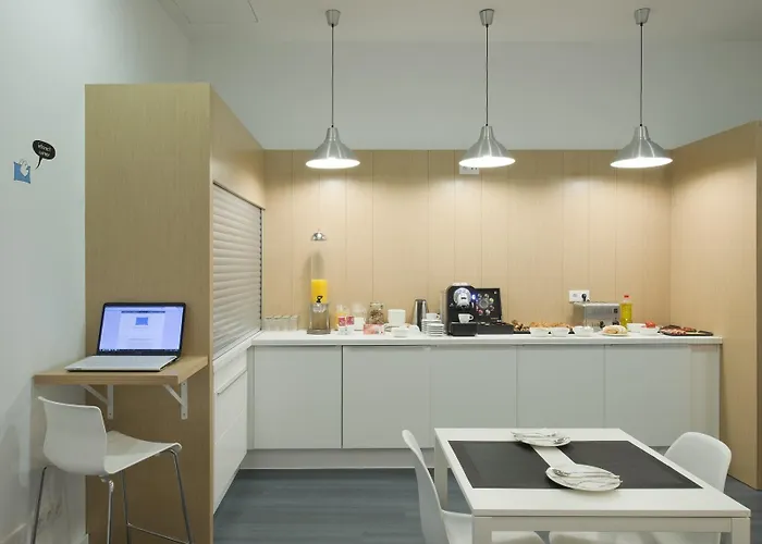 Pensjonat Bypillow Ramblas (adults Only) 3*