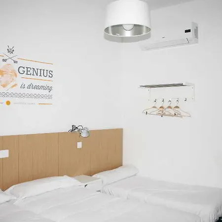 Bypillow Ramblas (adults Only) בית הארחה 3*